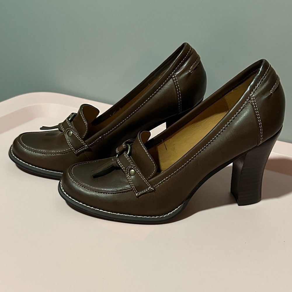 VTG Miss Bisou Y2K Block Heels Sz 7 Tassle Moc Toe Chunky Preppy Academia Retro